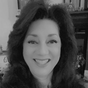 Meet your Posher, Lorraine